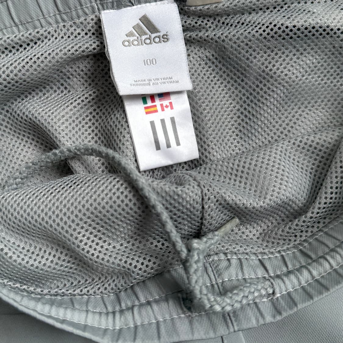 아디다스 00s 삼선 커브드 올드스쿨 와이드 바람막이 트랙팬츠 상품이미지7