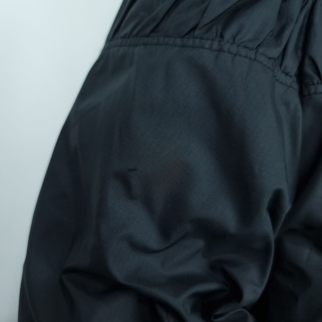 [나이키] 후드 봄버 패딩 자켓 블랙 M16369 상품이미지8