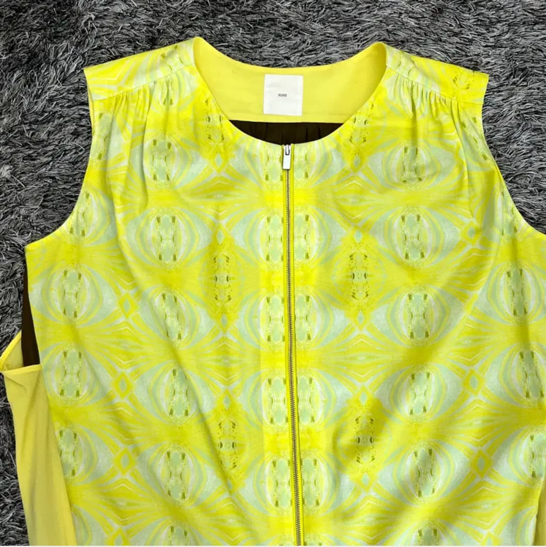 구호 여성 민소매 블라우스 집업 (88-96-165) 상품이미지2