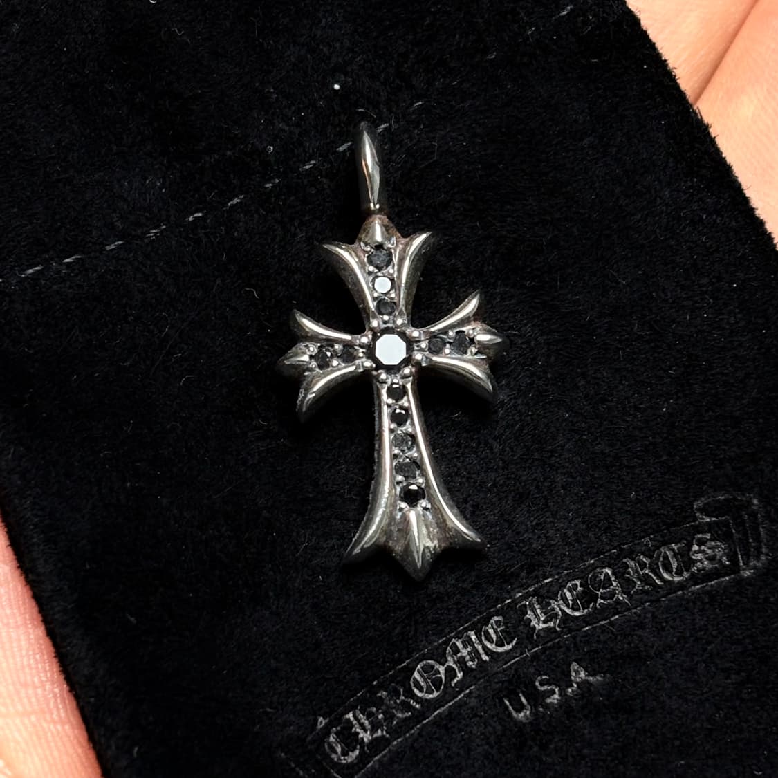 크롬하츠 타이니 크로스 블랙 풀파베 상품이미지2