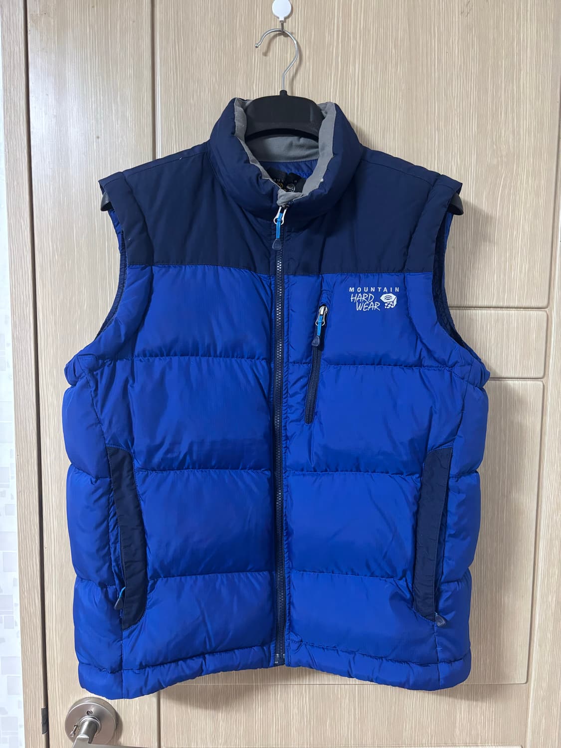 마운틴하드웨어 블루 다운 베스트 상품이미지1
