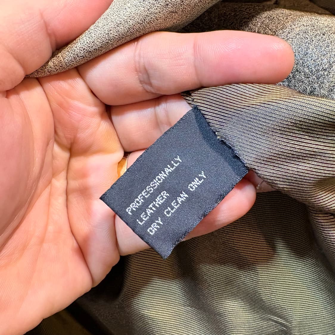 [M] GUESS 게스 빈티지 워싱 가죽 자켓 상품이미지6