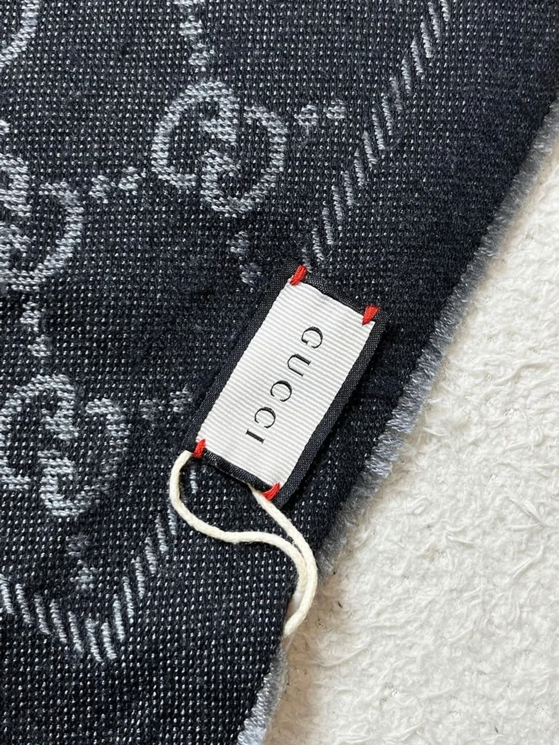 구찌 GUCCI 시그니처 로고 숄 스카프 A1700    상품이미지5