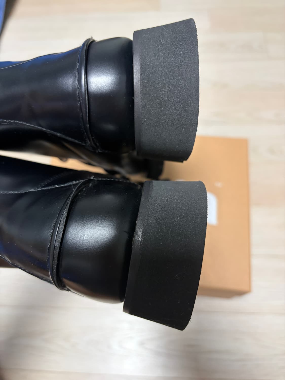 헤레우 카프스킨 앵클부츠(새상품) 상품이미지5