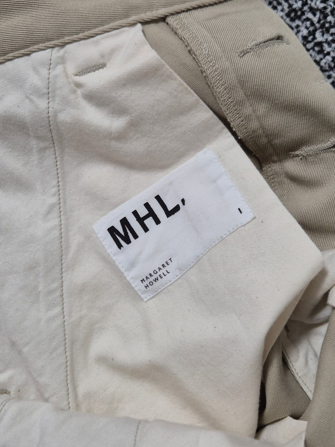 빈티지9. MHL 마가렛 호웰 투턱 버클 치노 스커트 베이지 상품이미지3