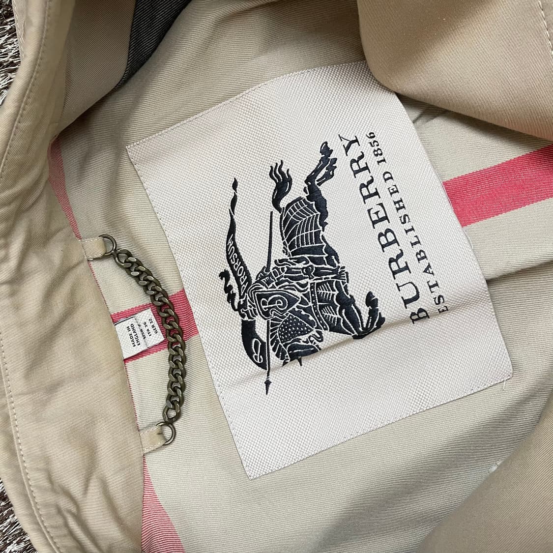 버버리 Burberry 헤리티지 켄싱턴 미디 트렌치코트 UK 4 상품이미지2