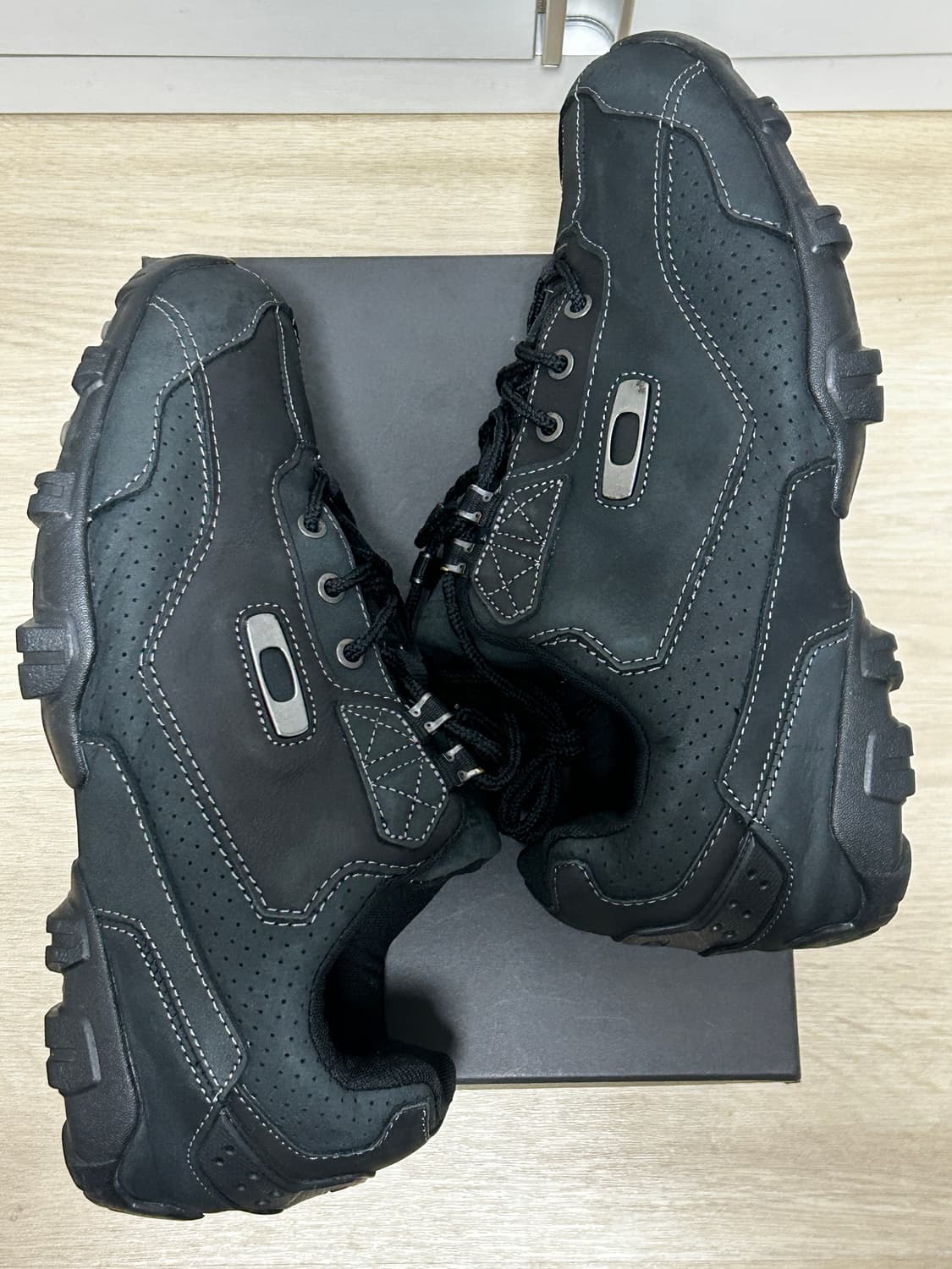 오클리 트레킹 스니커즈 (270) 상품이미지6