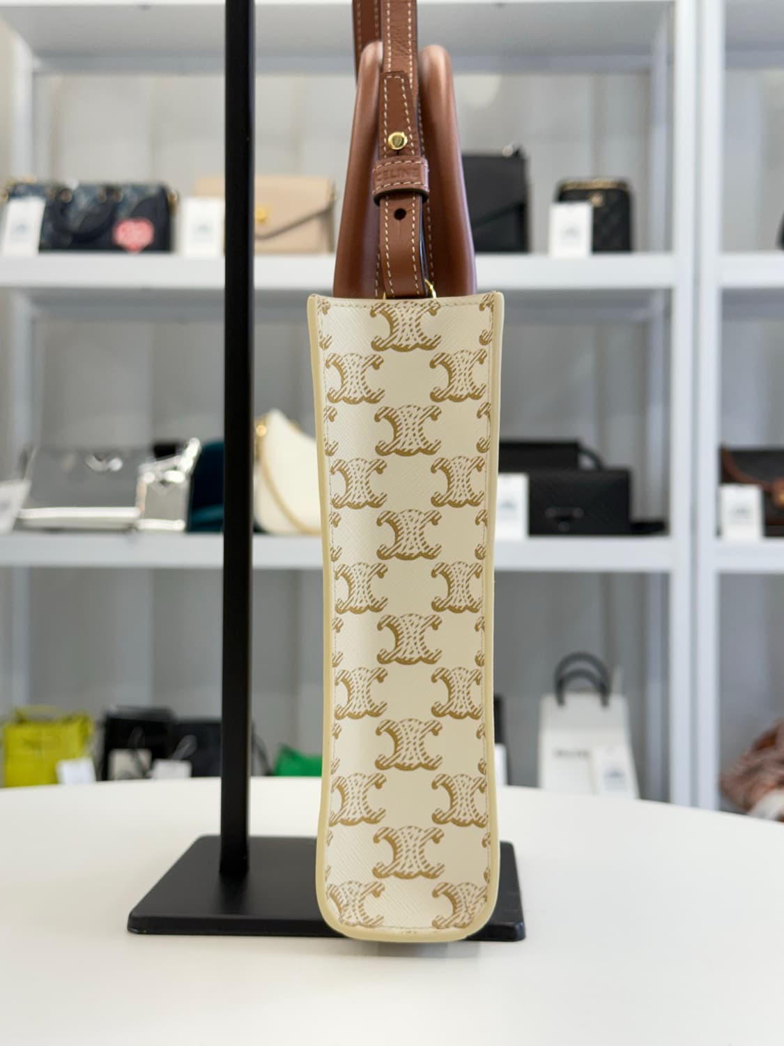 [미니] 셀린느 트리옹프 버티컬 카바스백 상품이미지4