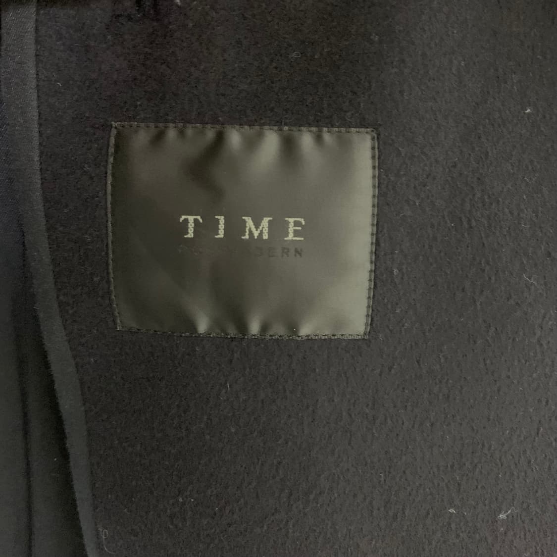 한섬 타임 빈티지 블랙 하이넥 금장 더블 버튼 코트 105 상품이미지6