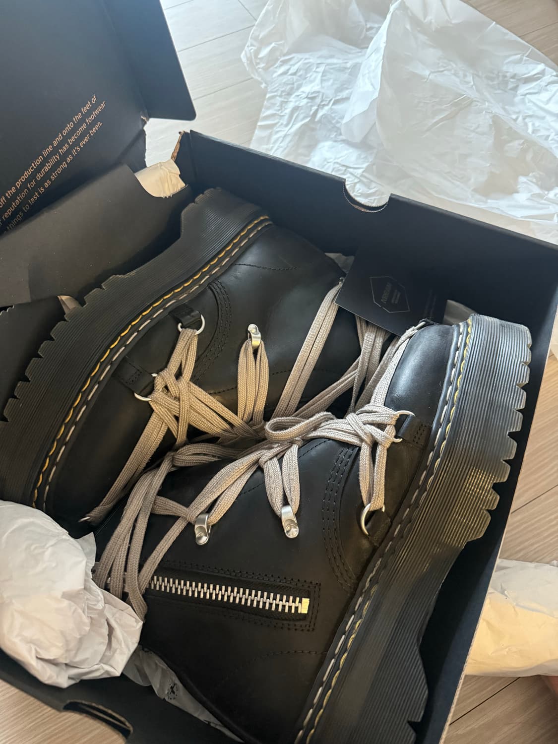 릭오웬스 닥터마틴 1460 쿼드 솔 메가 레이스 부츠 상품이미지1