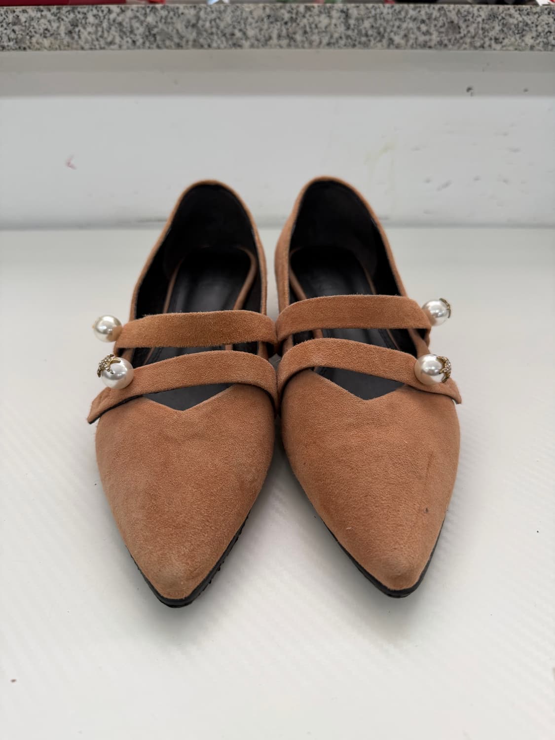 정품) 랑방 한섬 스웨이드 펄 장식 플랫 구두 240 상품이미지1