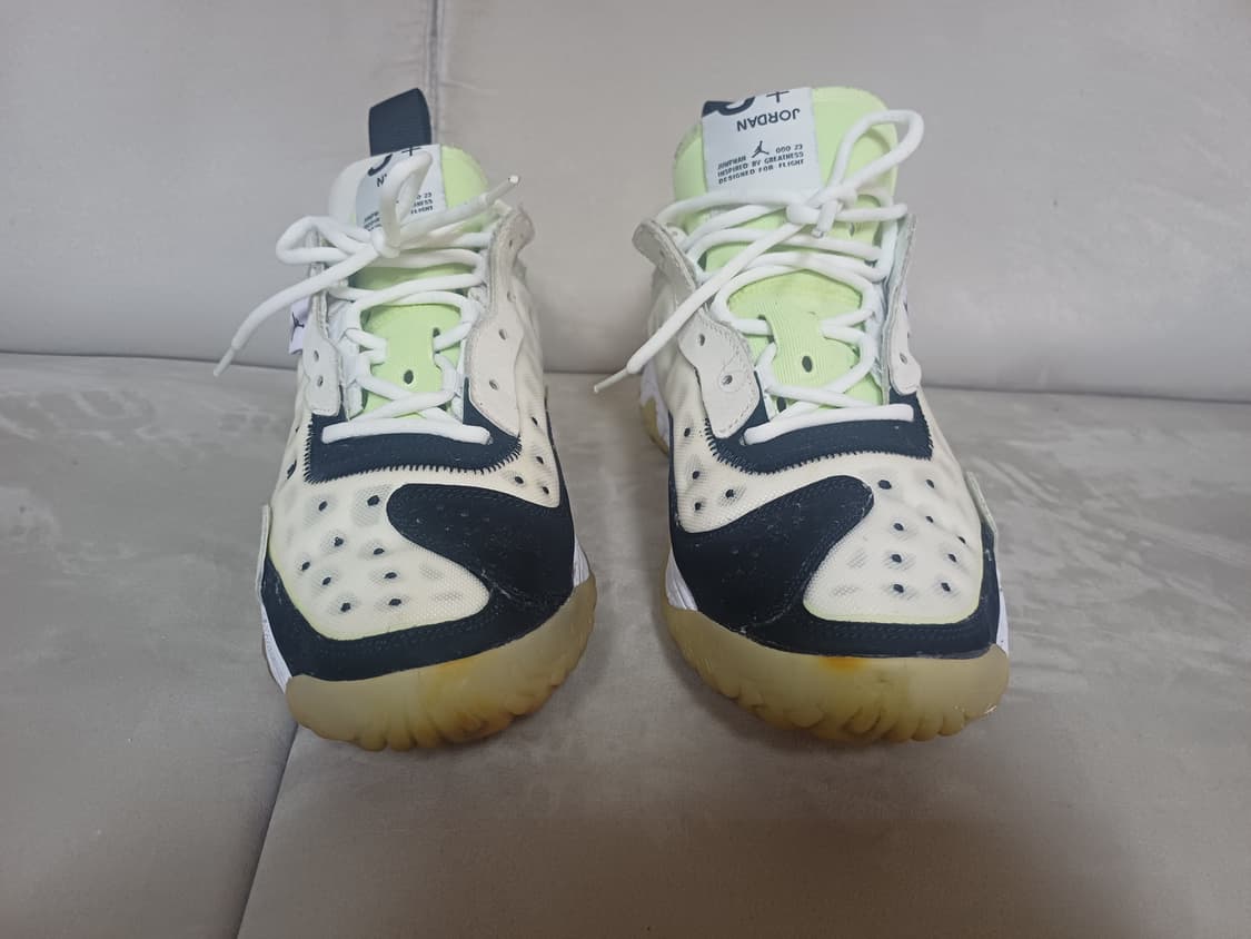 조던델타2 화이트블랙 상품이미지3