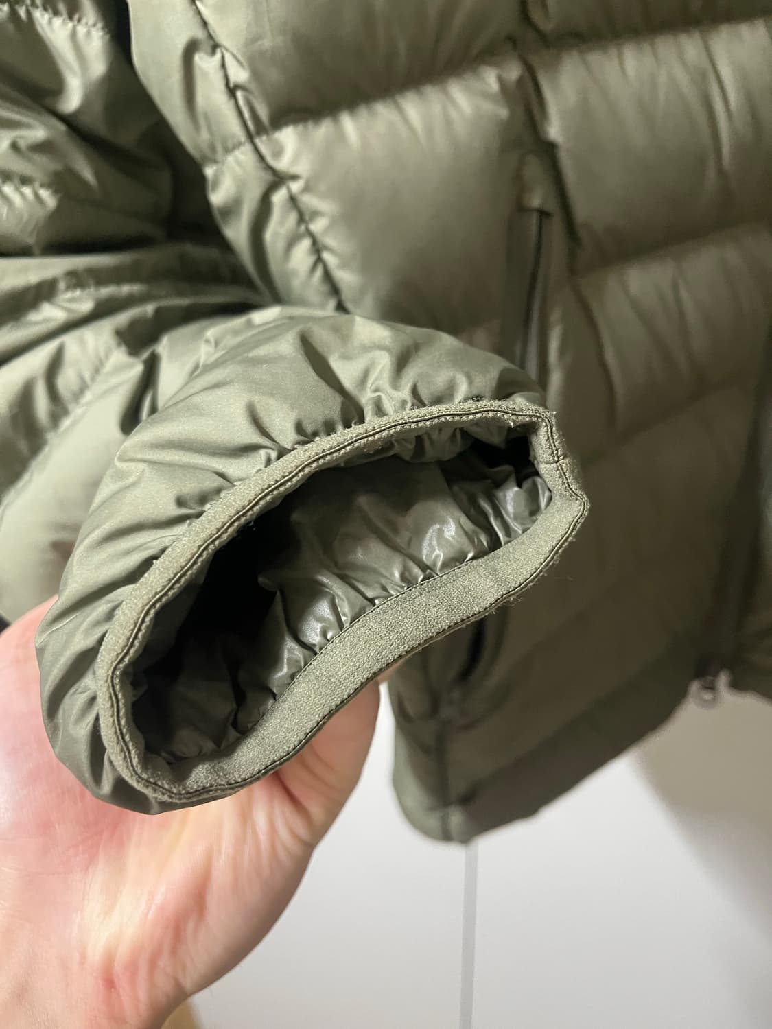 무신사 스탠다드 시티 레저 후드 라이트 다운 자켓 카키 m 상품이미지4