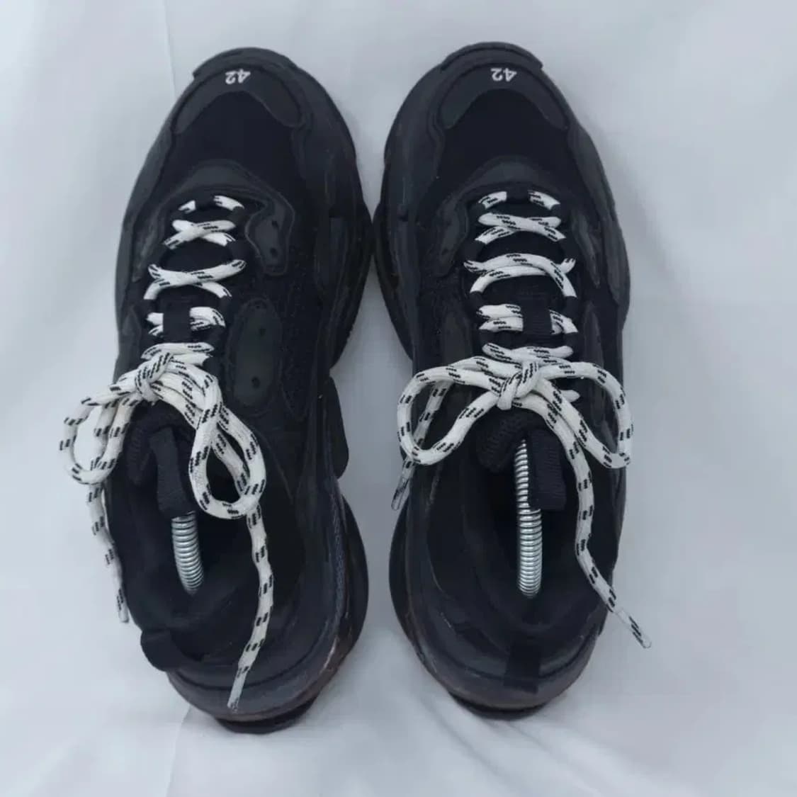 발렌시아가 트리플 블랙 스니커즈 275 상품이미지7