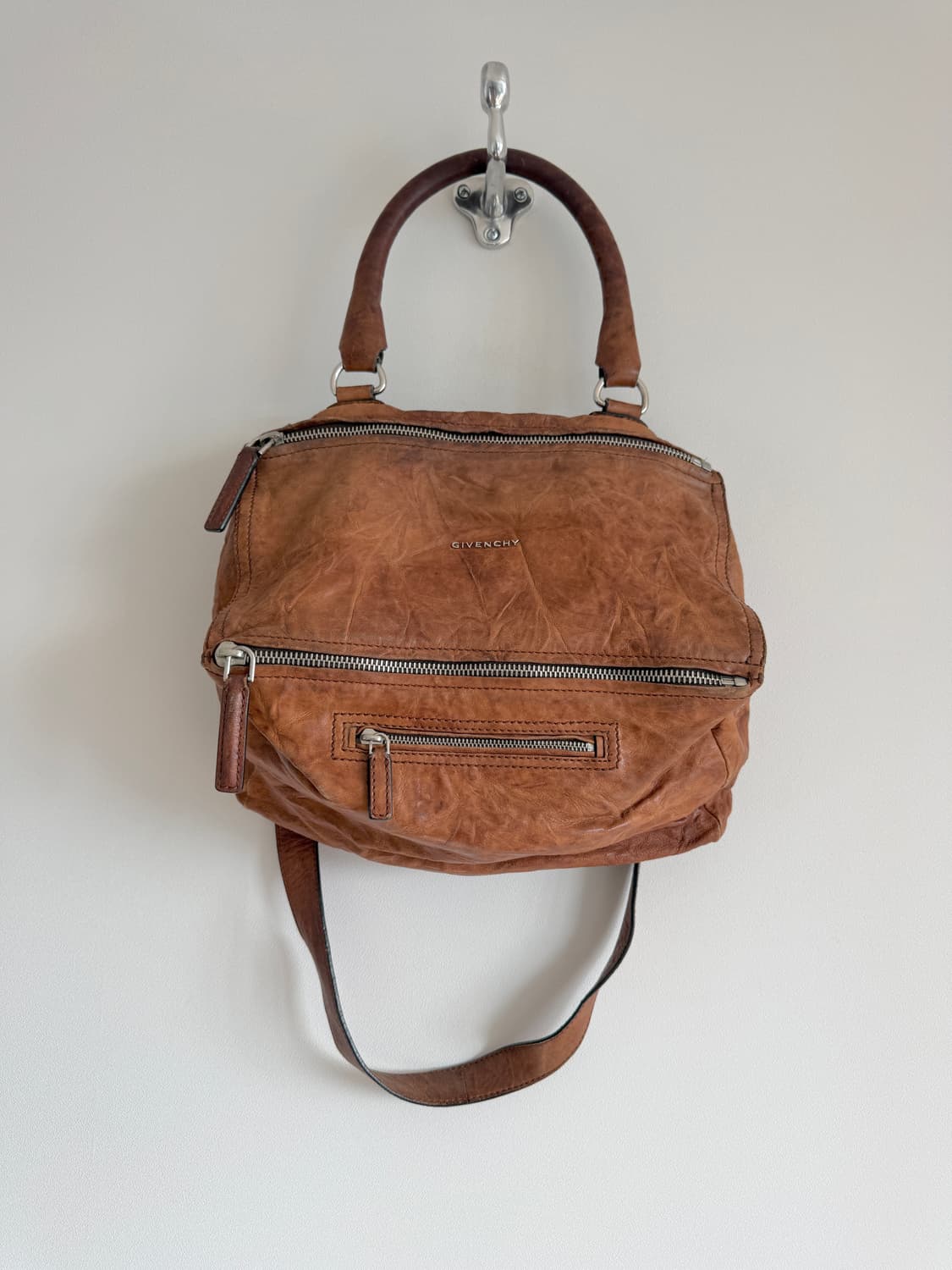지방시(GIVENCHY) 레더 판도라백 상품이미지1