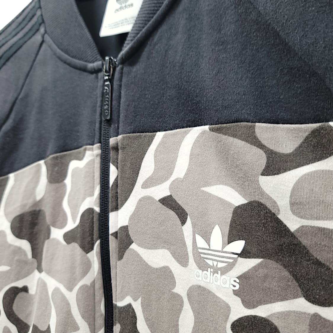 [XL/105] 아디다스 블랙 카모플라쥬 스플라이싱 집업 상품이미지4