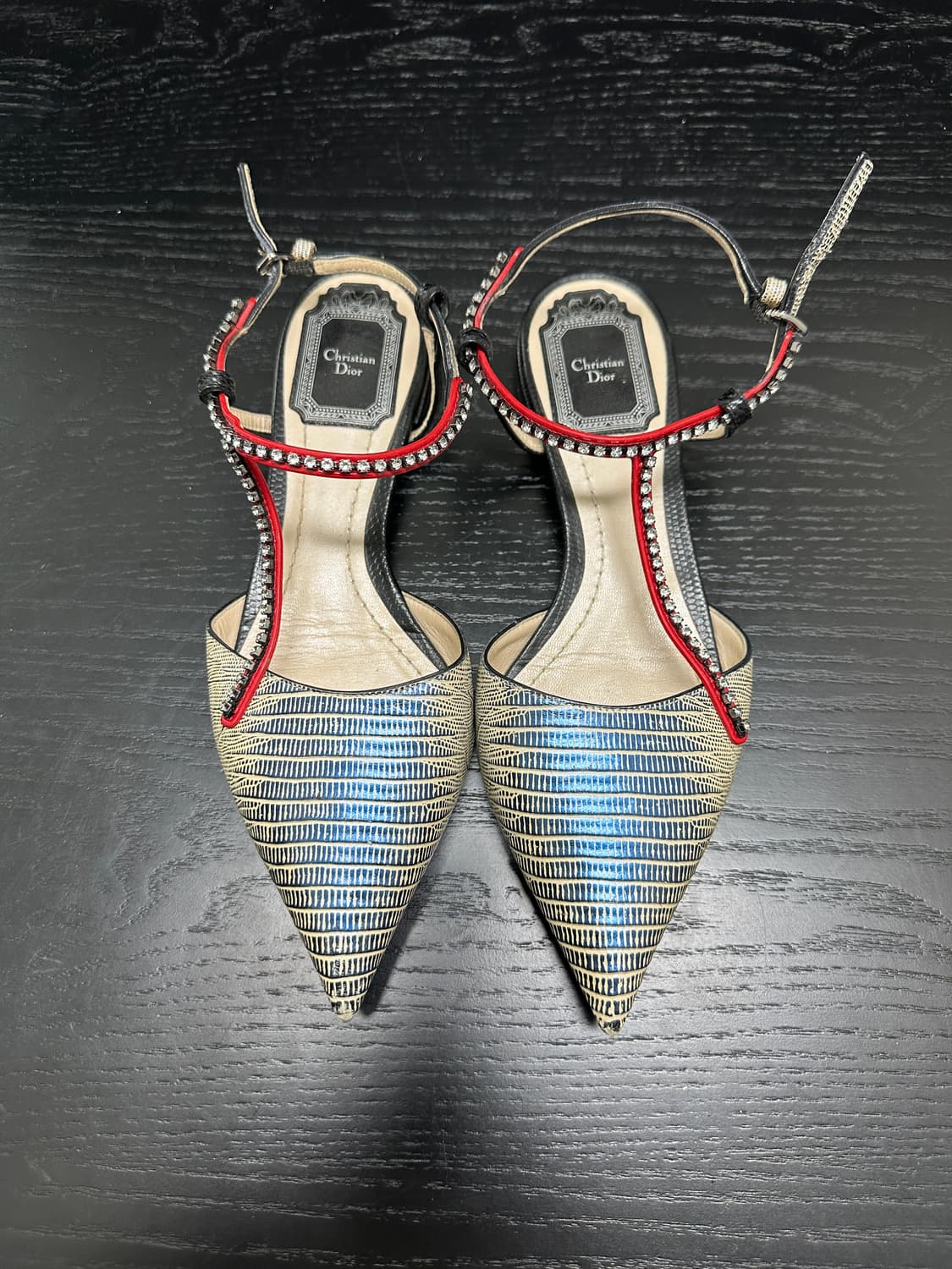 디올 스트랩 샌들 상품이미지1