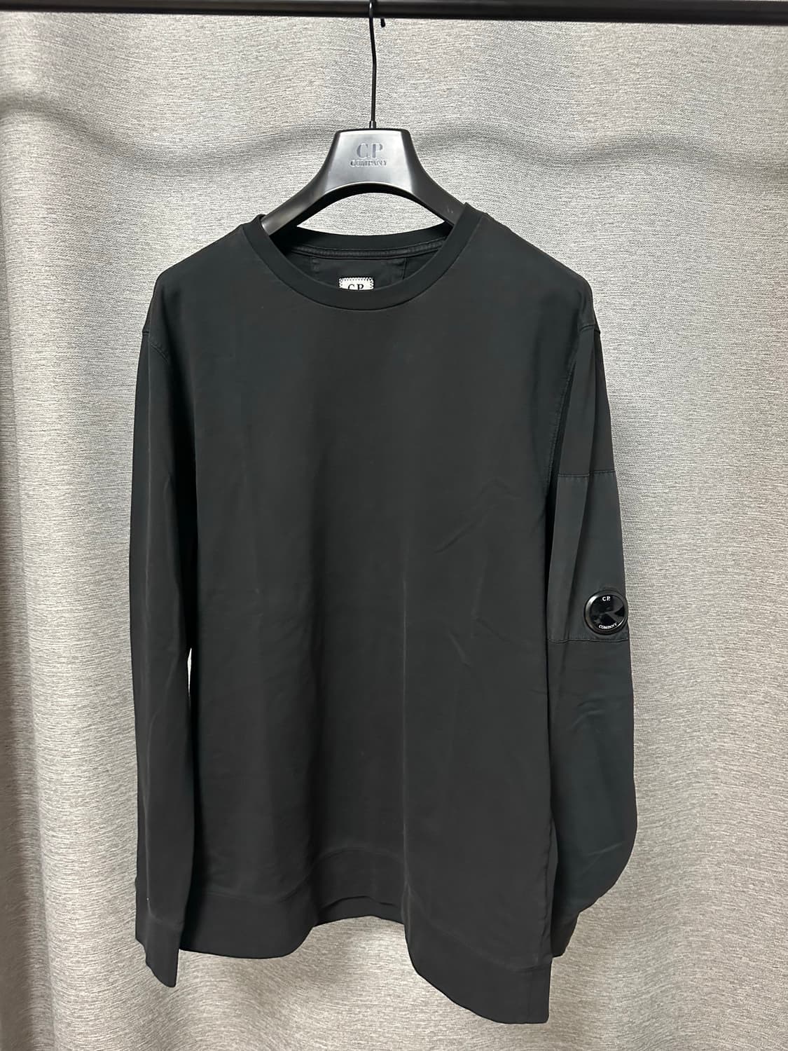 CP컴퍼니 맨투맨 블랙 (XL) 상품이미지1