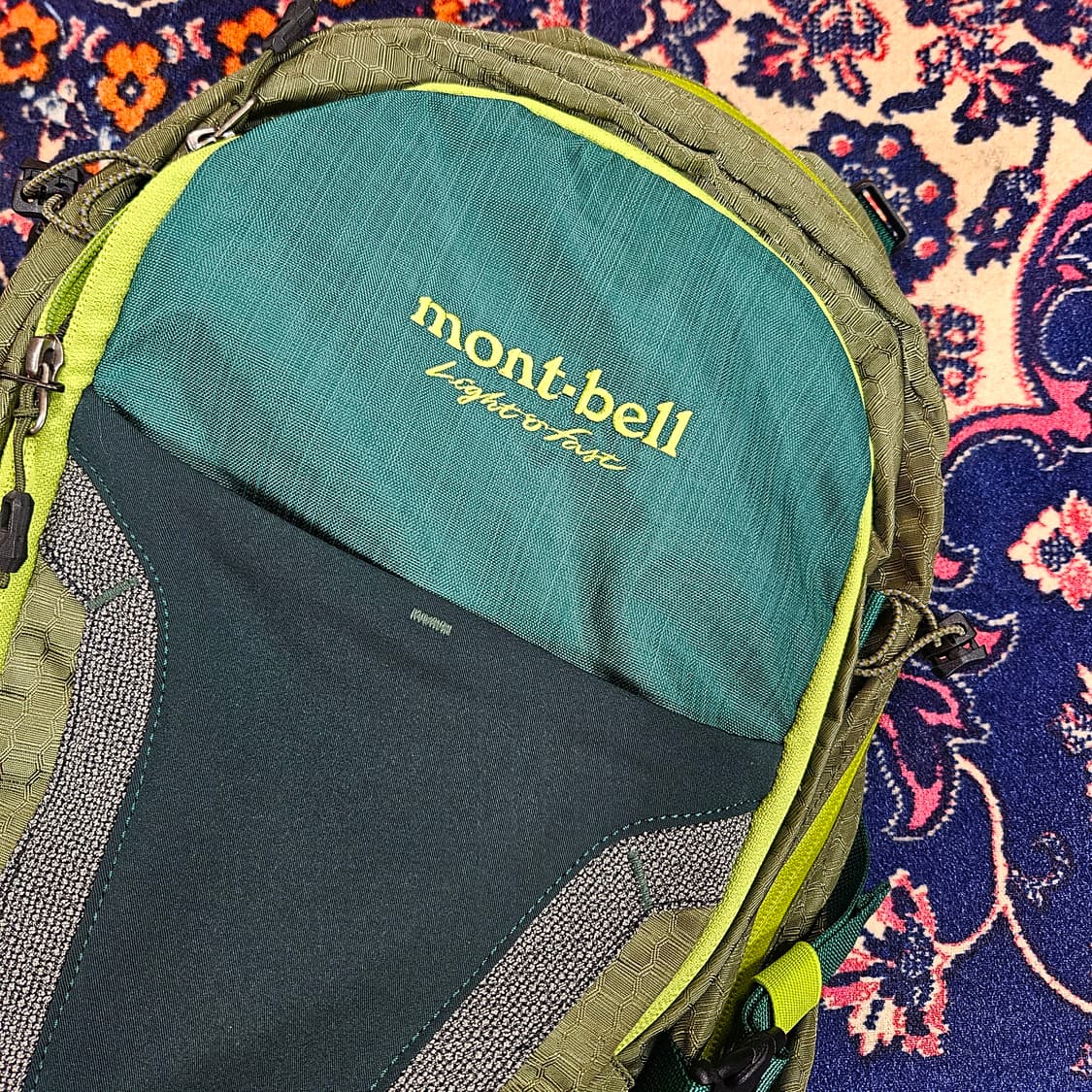(새상품) 몽벨(Mont-bell) 25리터 그린 블럭 아웃도어 백팩  상품이미지4