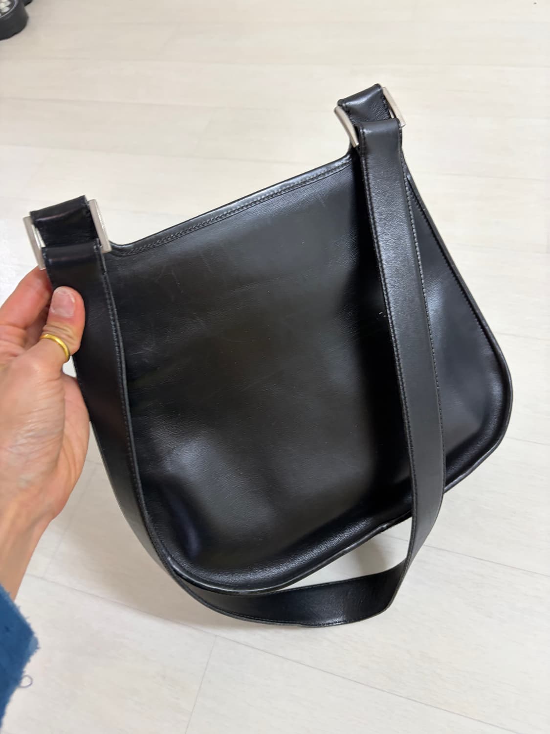  베르사체 소가죽 크로스백 정품  상품이미지3