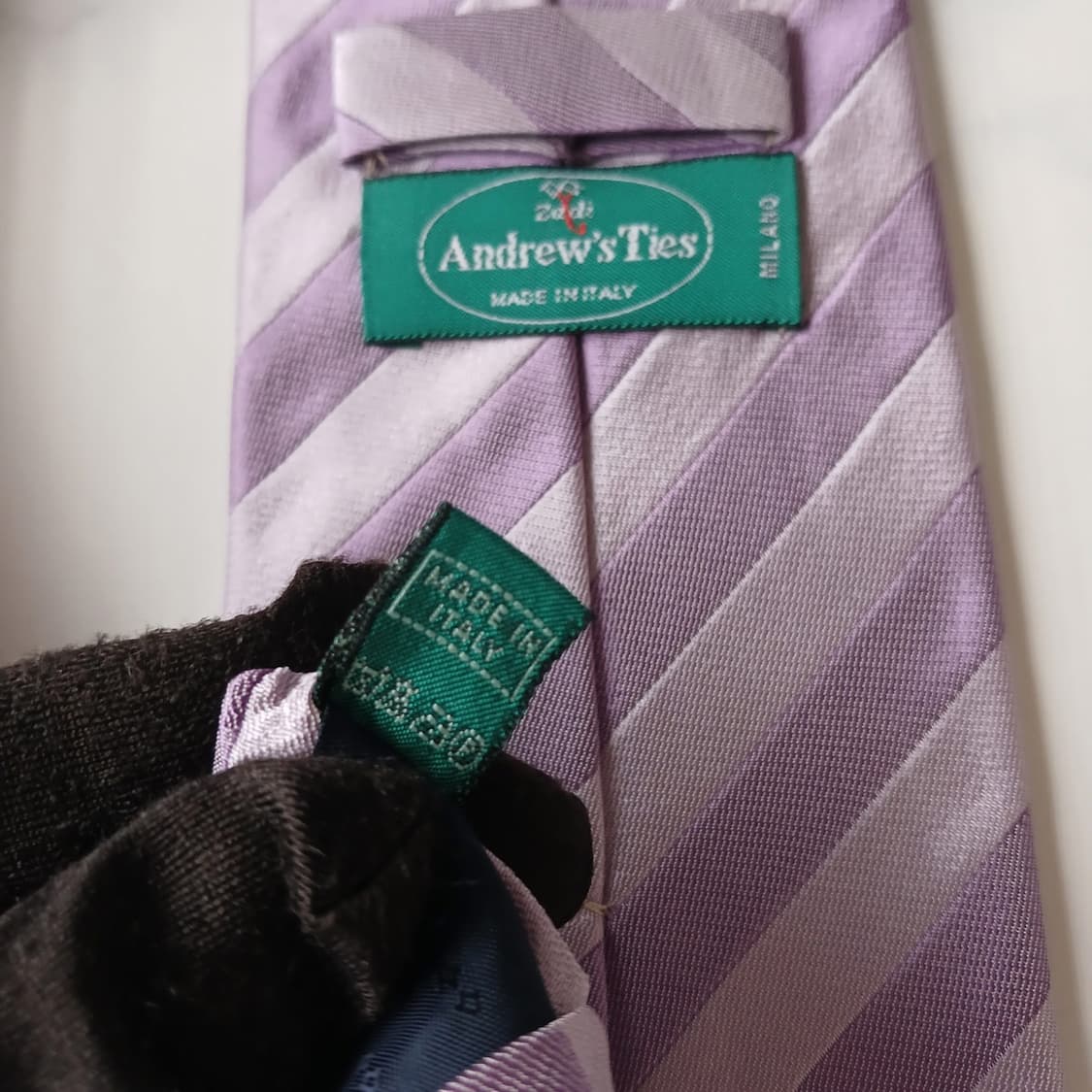 앤드류스타이 실크 스트라이프 넥타이 9.7cm A+등급 A19510
 상품이미지10