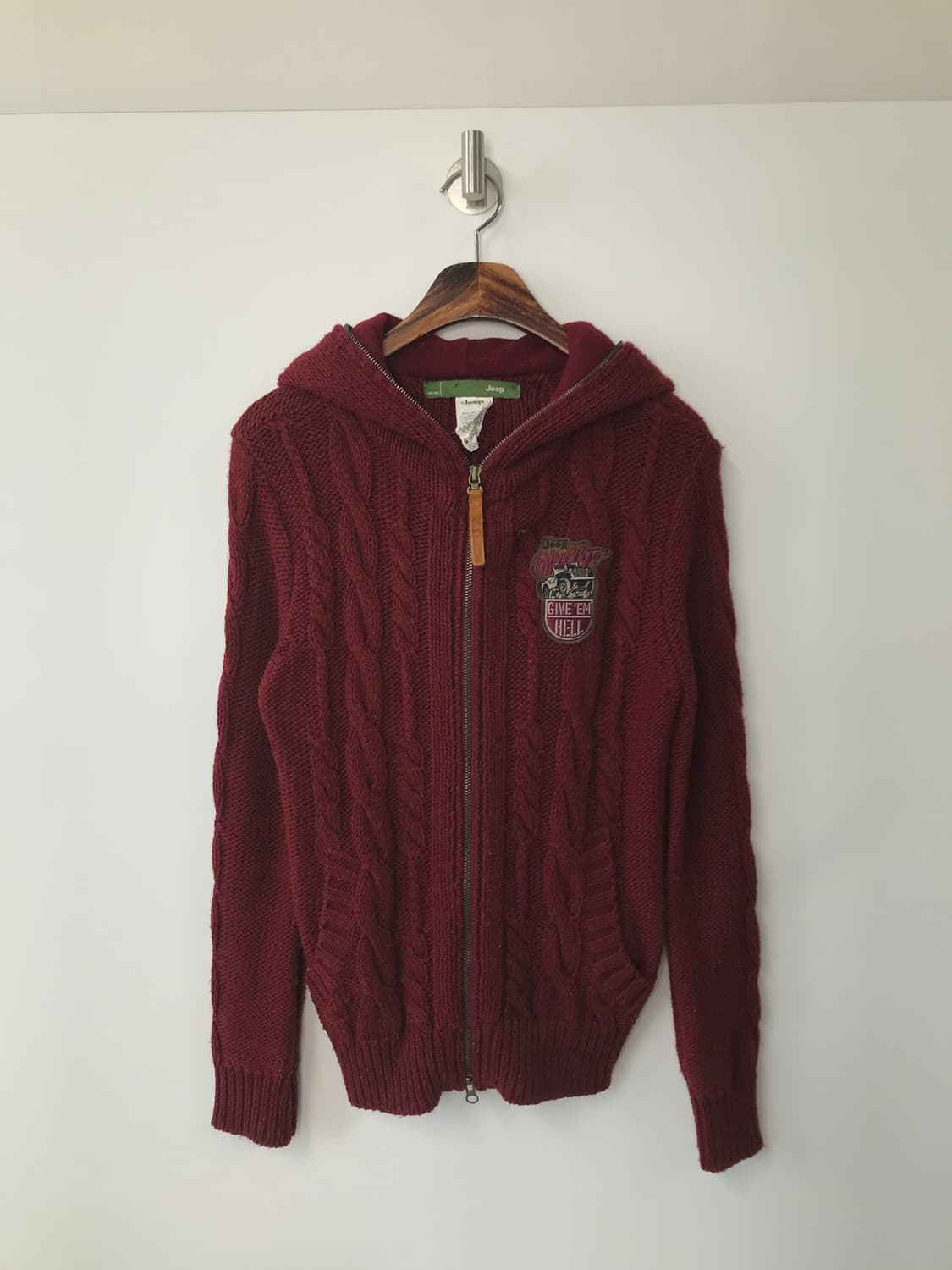 지프 자수로고 버건디 니트 후드집업 상품이미지2
