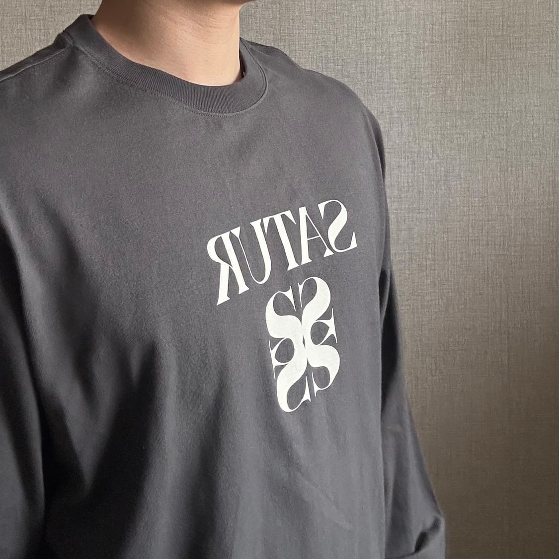 SATUR 세터 클래식 로고 롱슬리브 상품이미지4