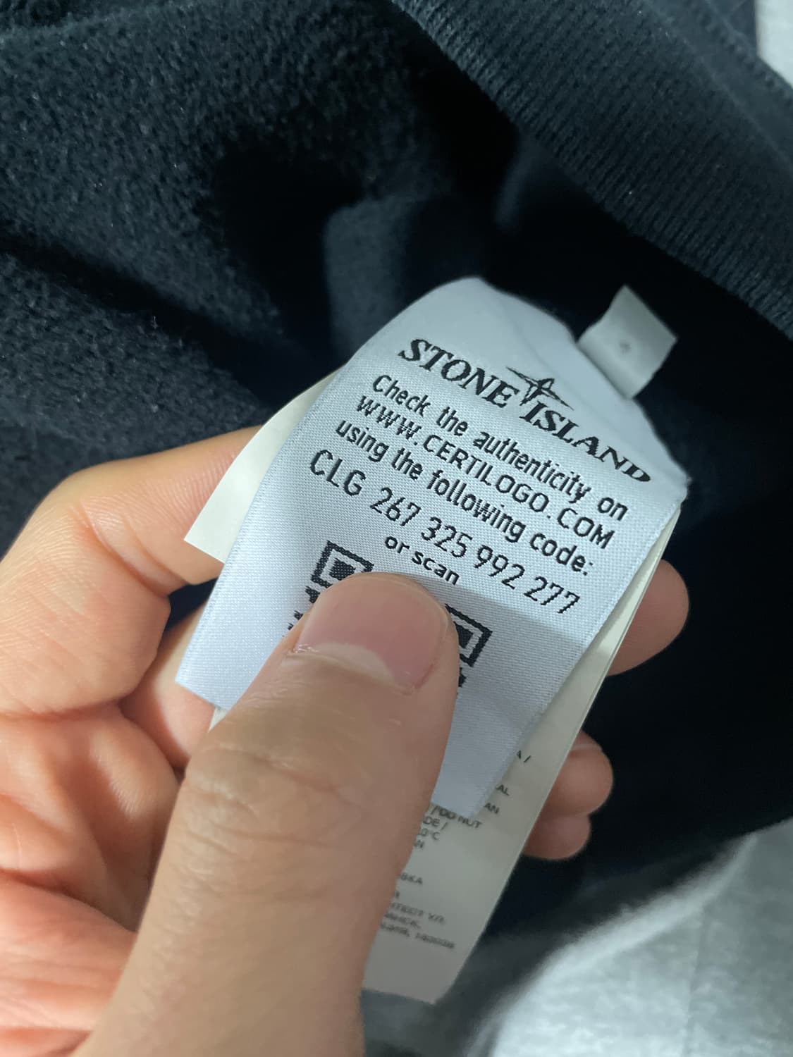 스톤아일랜드 크루넥 맨투맨 블랙 상품이미지4