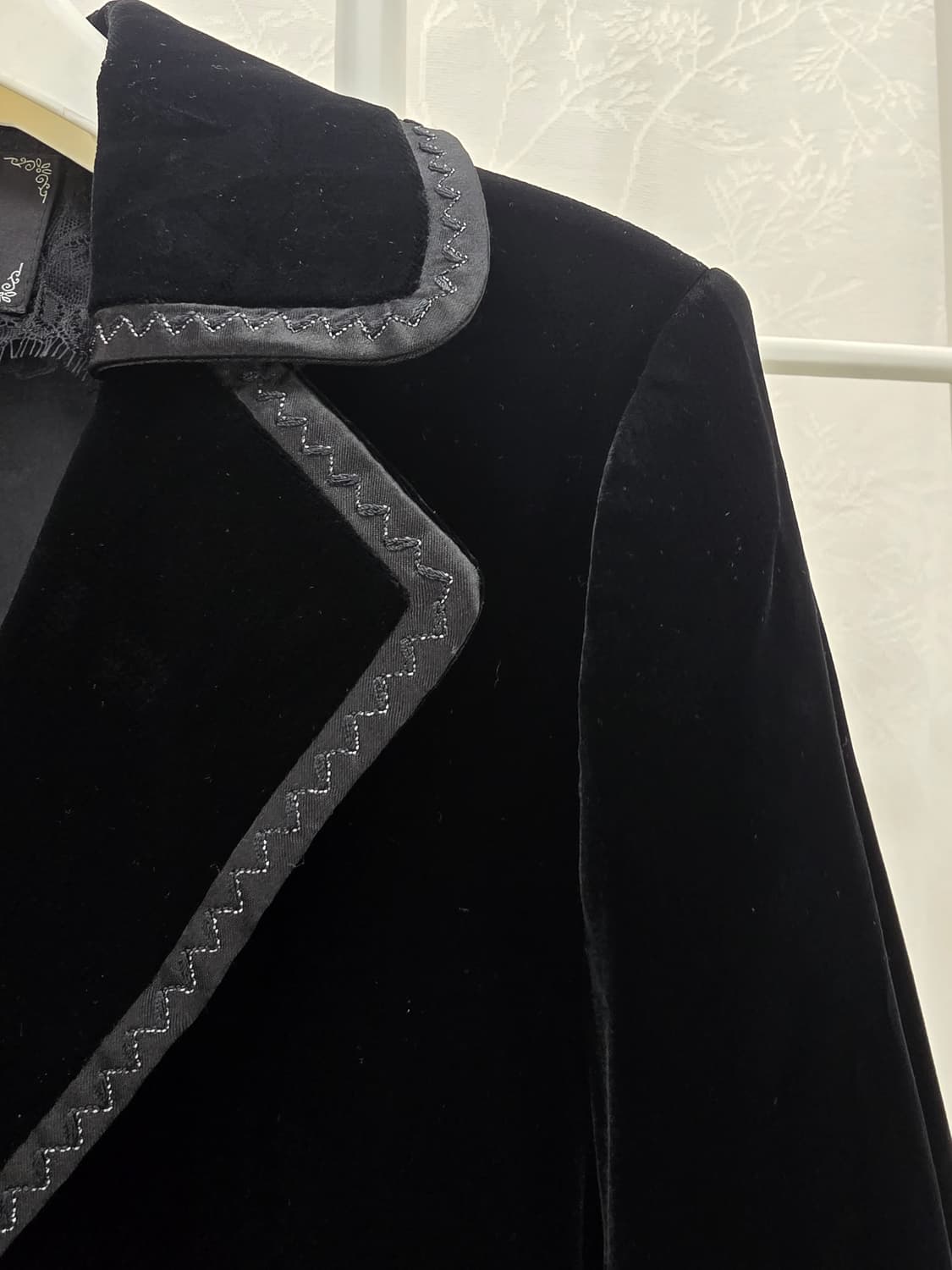 크로커다일 레이디스 벨벳 자켓 블랙 100 상품이미지5