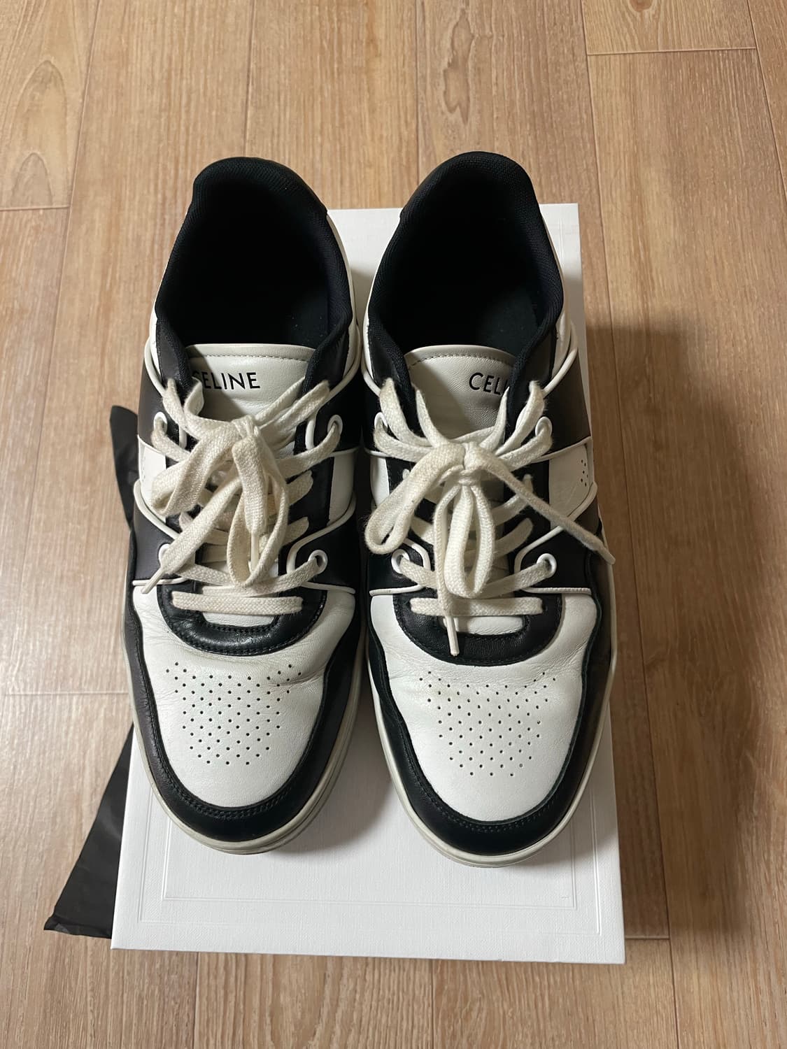 셀린느 CT-04 스니커즈 사이즈41 상품이미지1