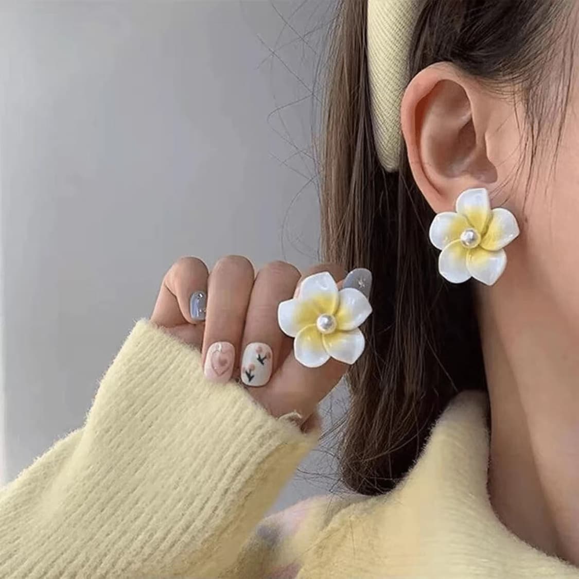 플라워 이어링 화이트/옐로우 꽃 귀걸이 상품이미지1