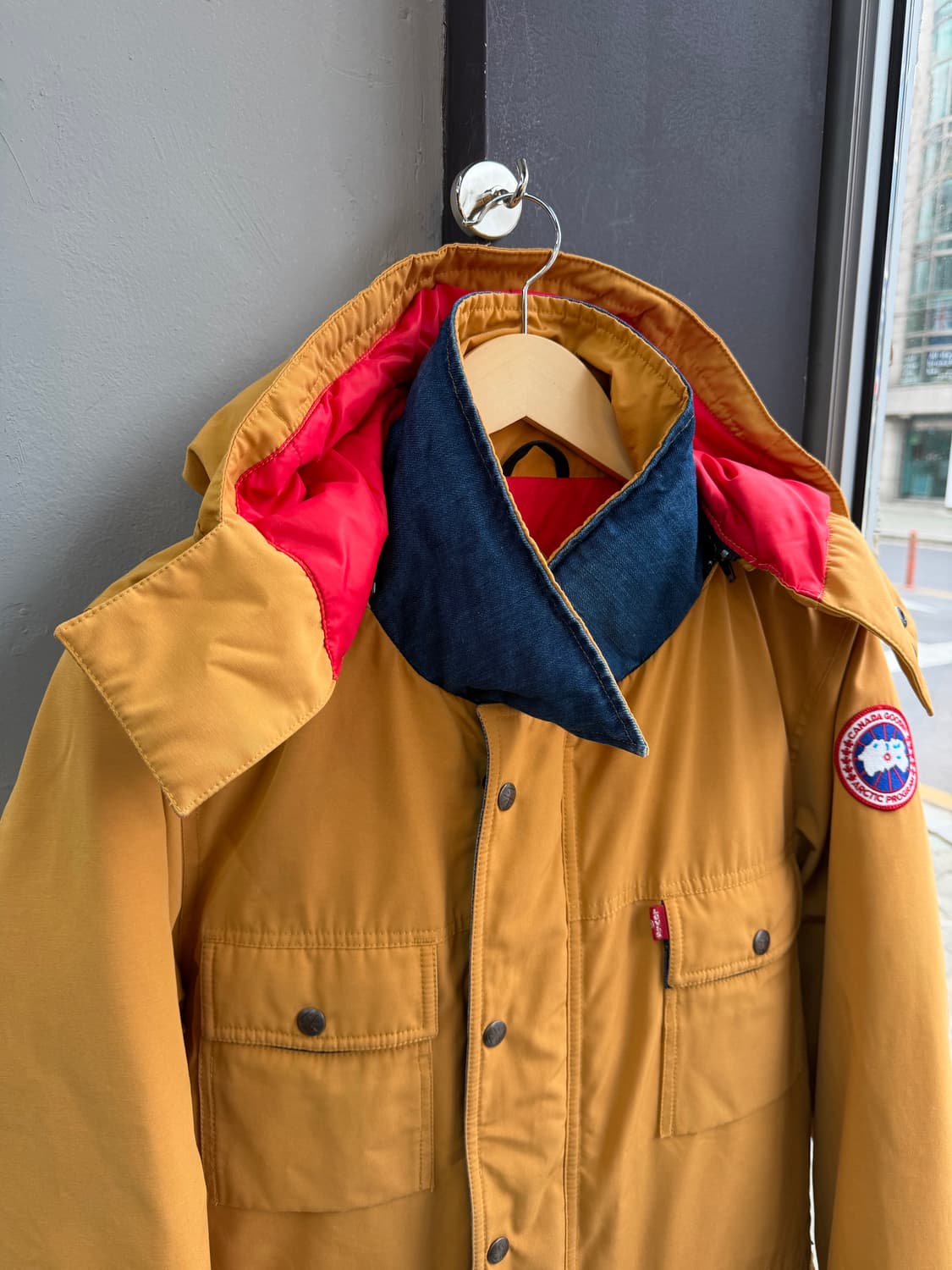 M/ 캐나다구스 x 리바이스 리미티드300 Banff 다운패딩 상품이미지5