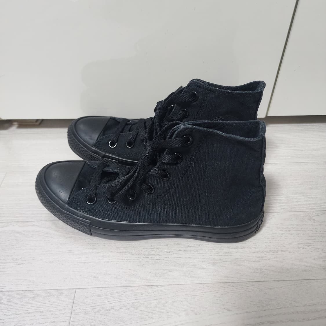 240 컨버스 척 테일러 올스타 하이 클래식 블랙 모노크롬 올블랙 상품이미지3