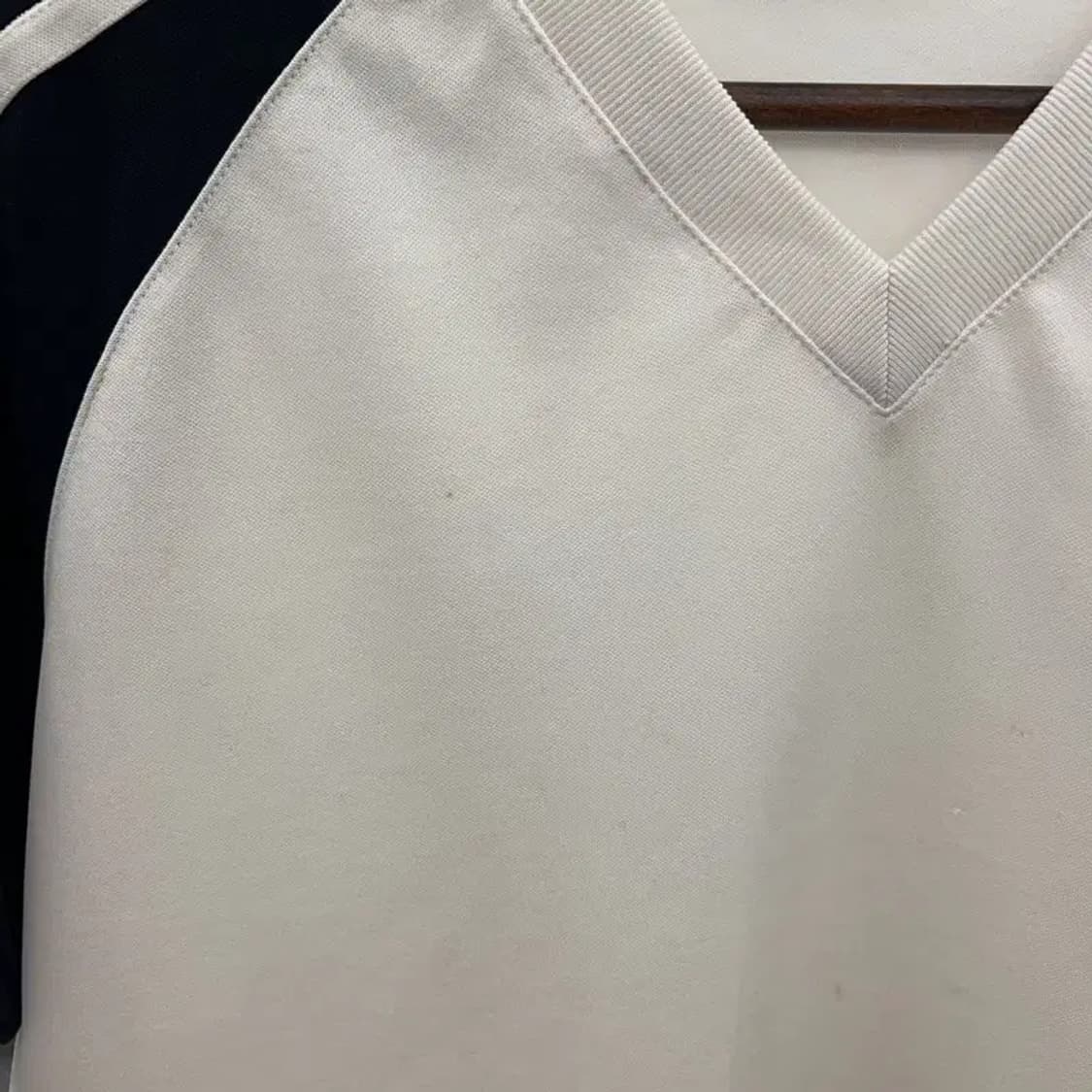 아디다스 제우교역 브이넥 링거티 반팔티 95 C03983 상품이미지5