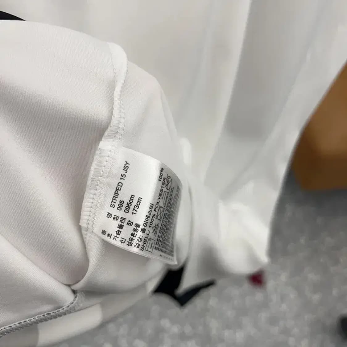 아디다스 센터로고 스트라이프 기능성 반팔티 95 C04270 상품이미지4