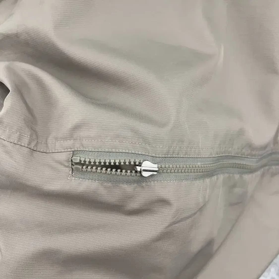 아디다스 올드스쿨 오버핏 바람막이 자켓 105 C04713 상품이미지8