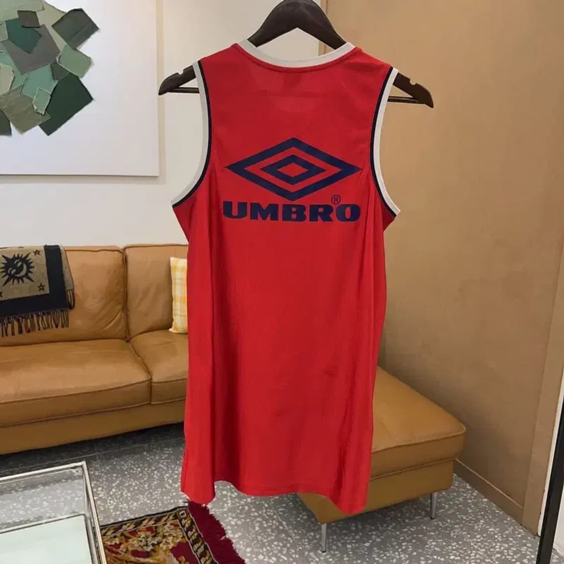 엄브로 센터로고 빅로고 민소매 나시티 85 C04889 상품이미지2