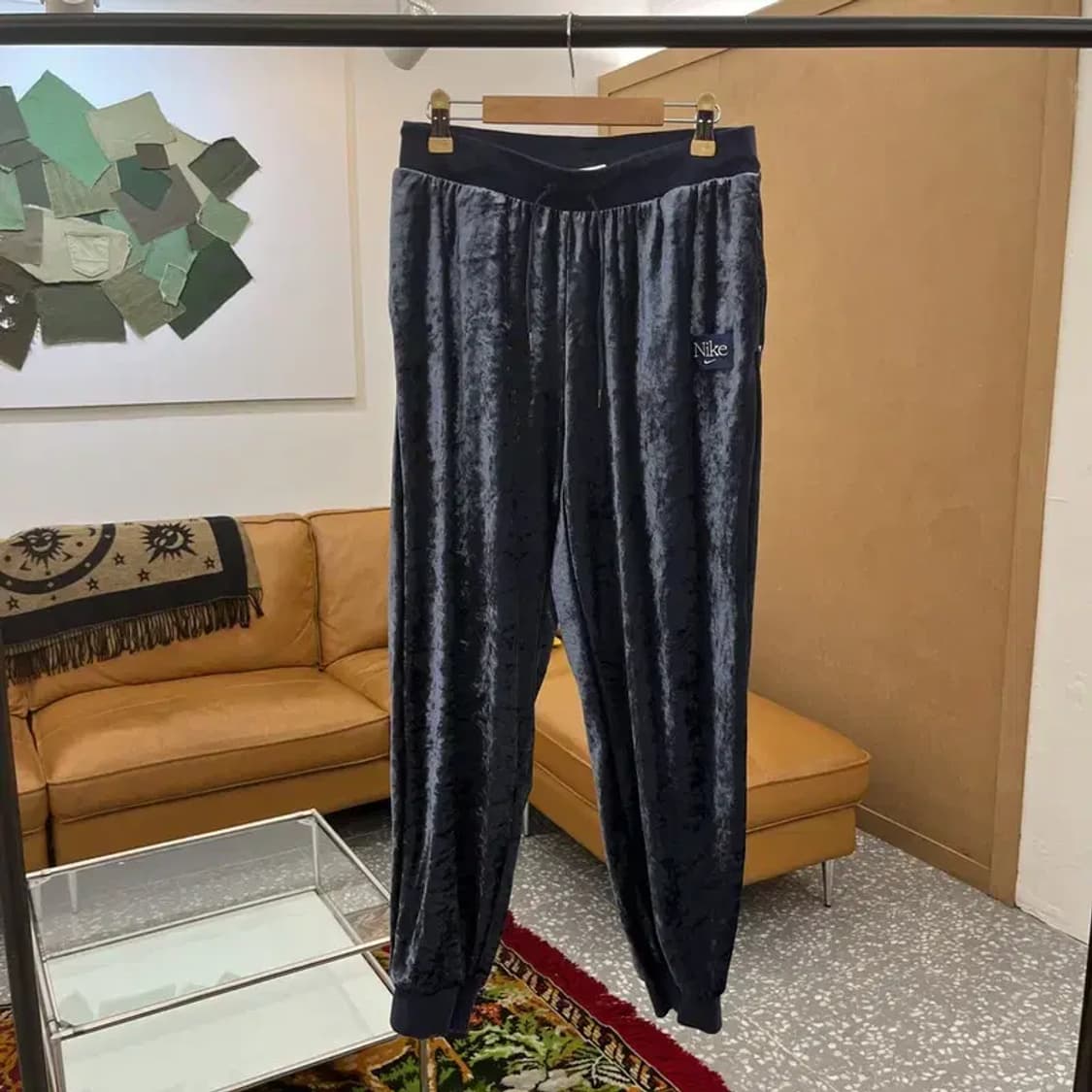 나이키 자수로고 벨벳 조거 츄리닝바지 70 C05384 상품이미지1