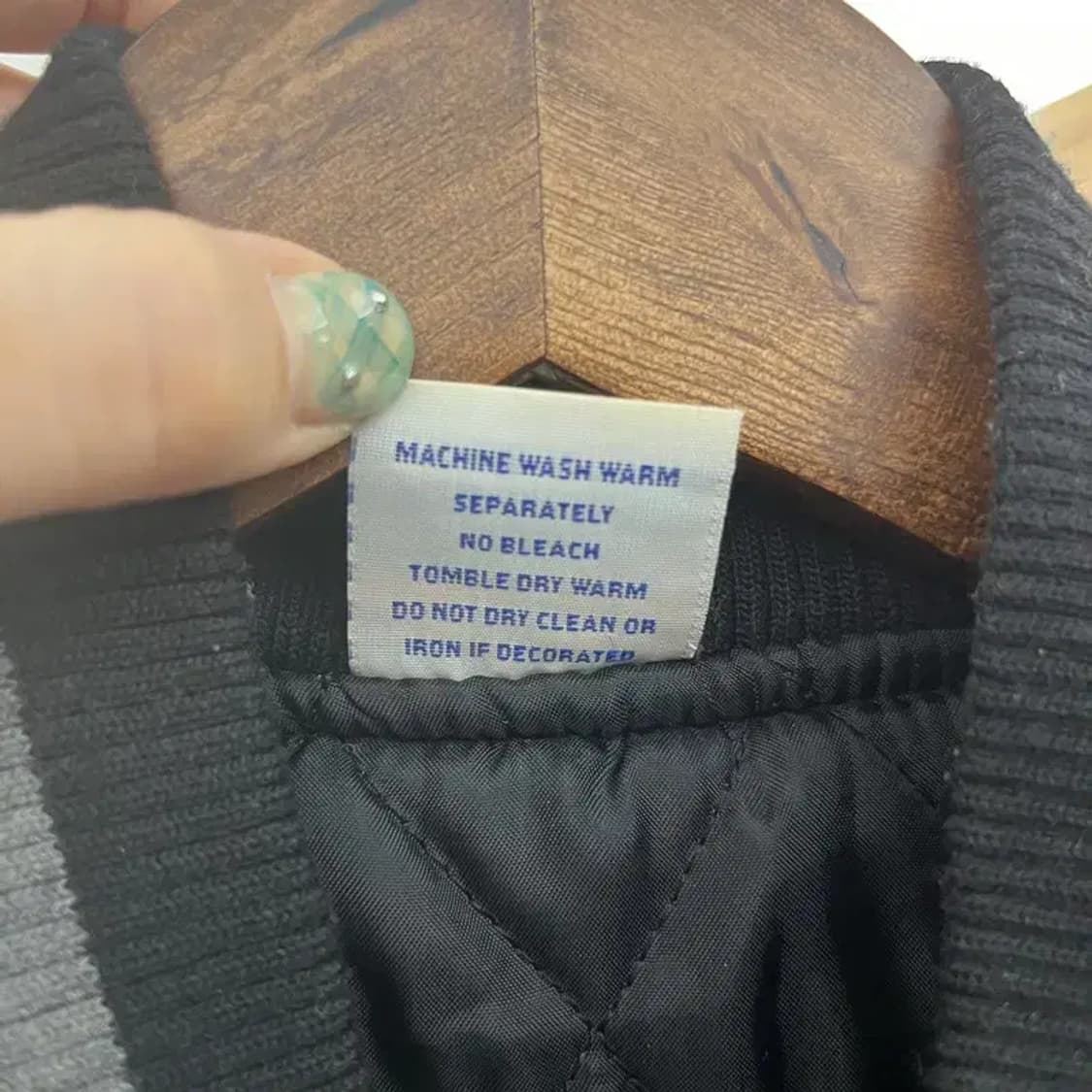 챔피온 빅로고 레더 오버핏 누빔 스타디움 자켓 95 C05634 상품이미지4