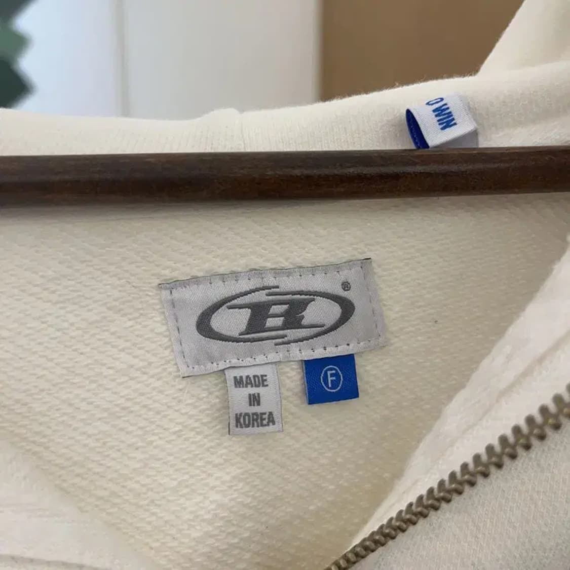 본투윈 백로고 크롭 후드집업 95 C06086 상품이미지3