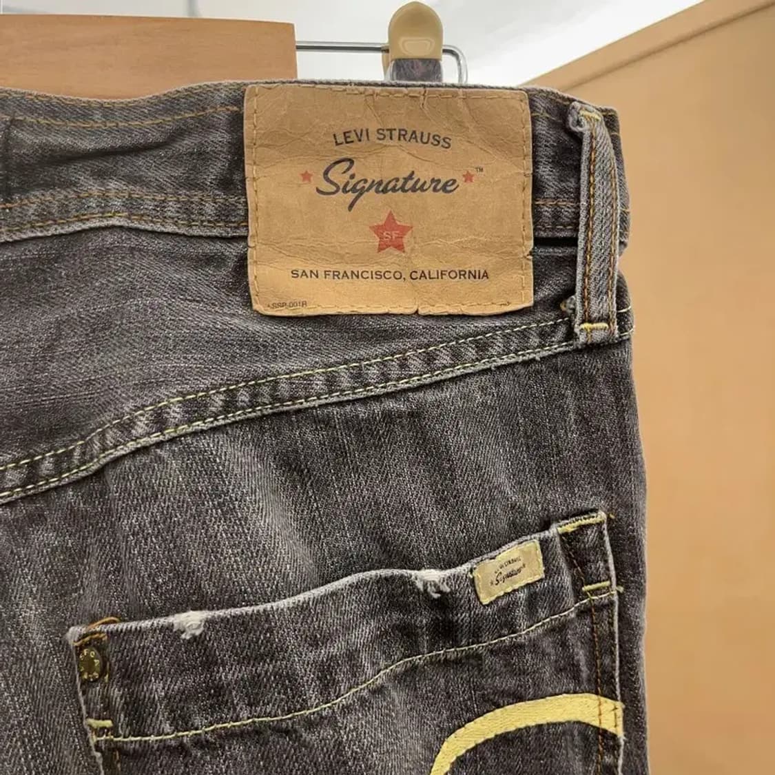 리바이스 시그니처 스탠다드 스트레이트 데님 청바지 82 C06151 상품이미지3