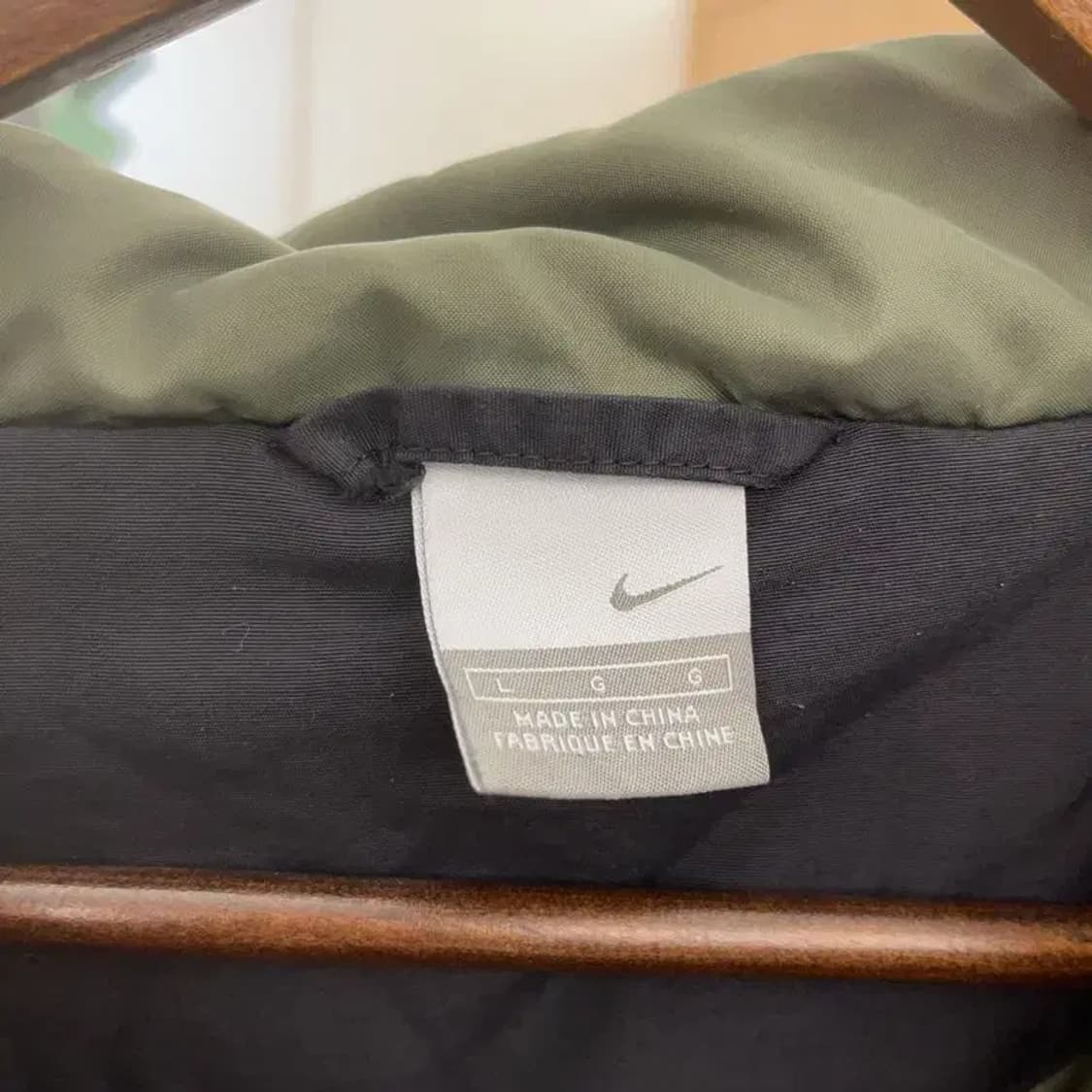 나이키 스우시 올드스쿨 오버핏 누빔 점퍼 100 C06185 상품이미지4