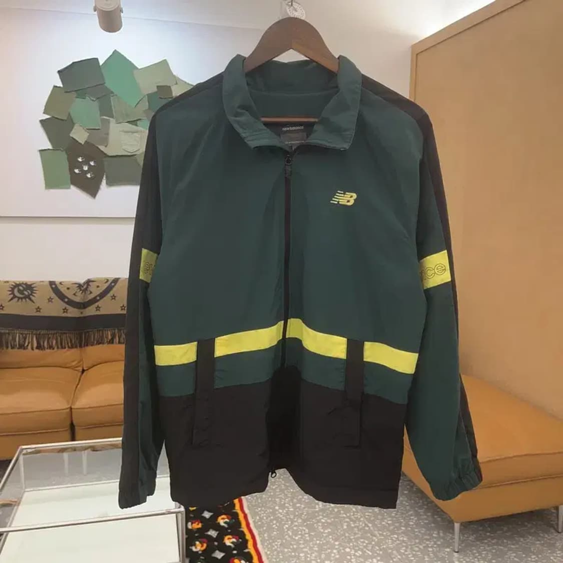 뉴발란스 올드스쿨 네온 배색 트랙클럽 바람막이 웜업 자켓 S C06528 상품이미지3