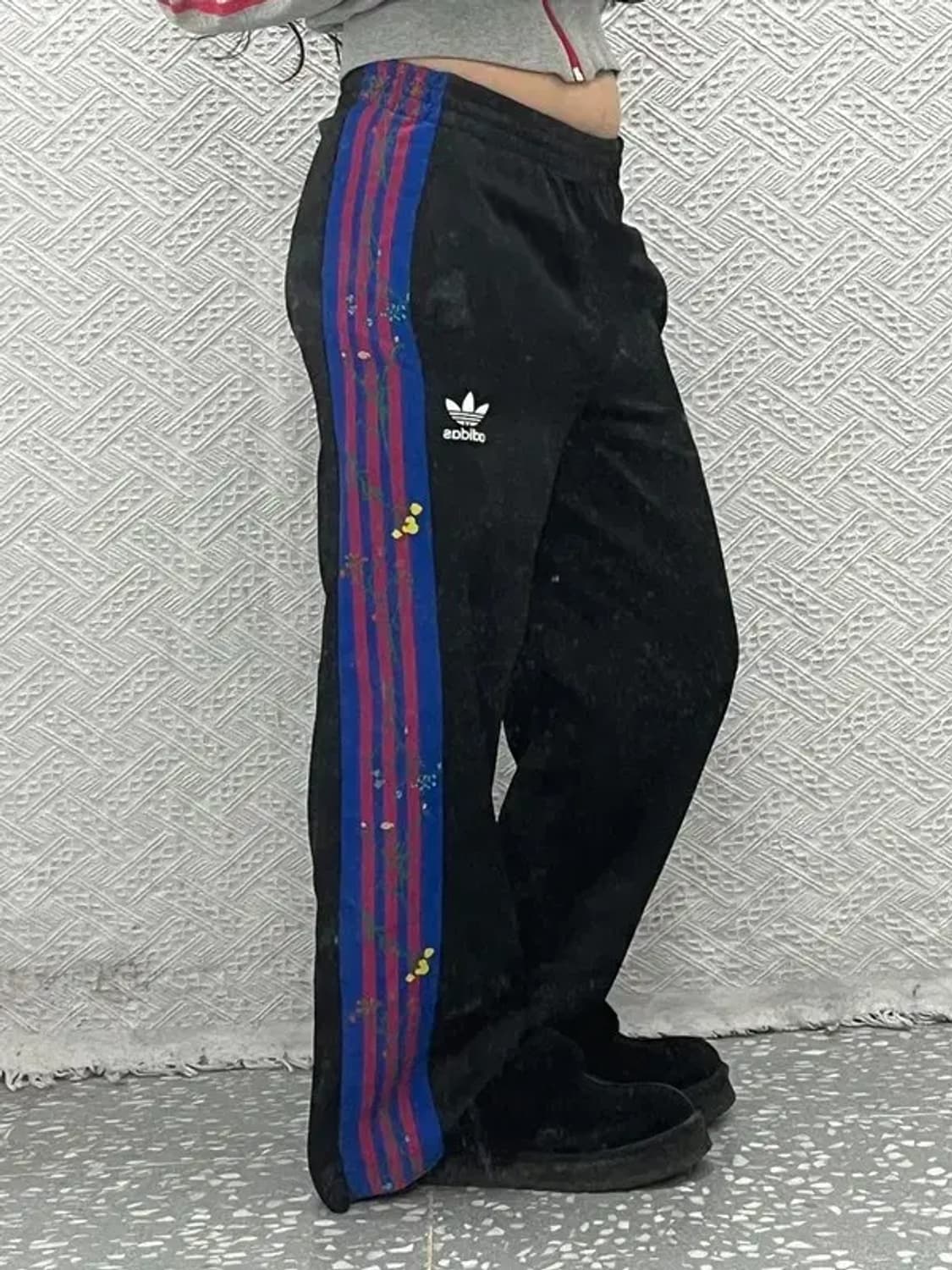 아디다스 팜리오 리폼 플라워 자수 삼선 트랙팬츠 XS C06547 상품이미지1