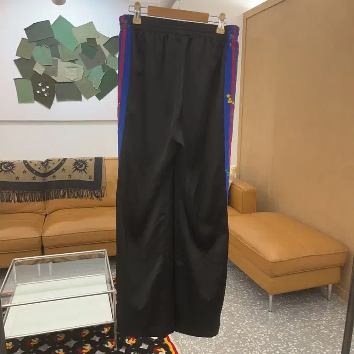 아디다스 팜리오 리폼 플라워 자수 삼선 트랙팬츠 XS C06547 상품이미지4