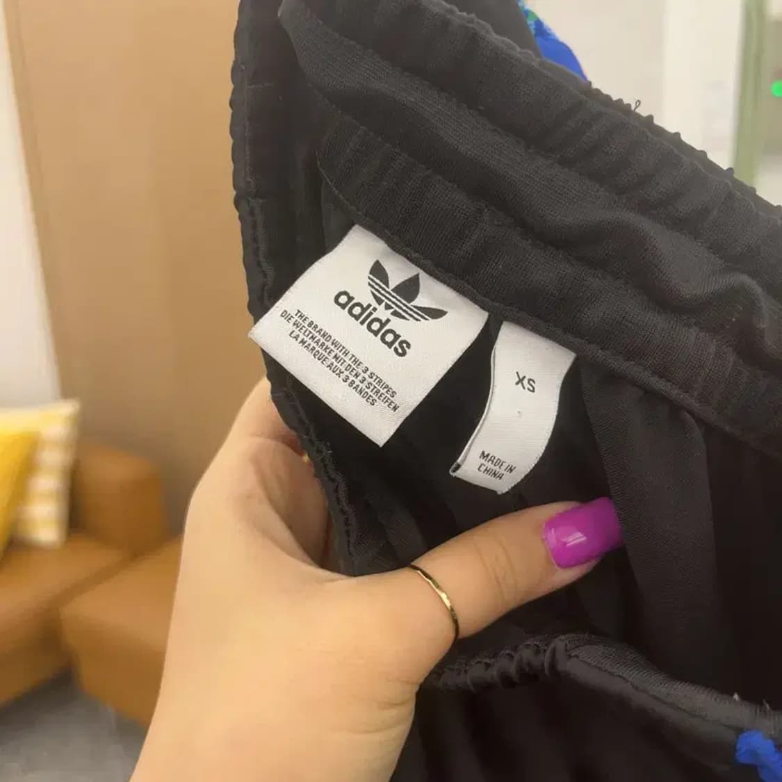 아디다스 팜리오 리폼 플라워 자수 삼선 트랙팬츠 XS C06547 상품이미지5