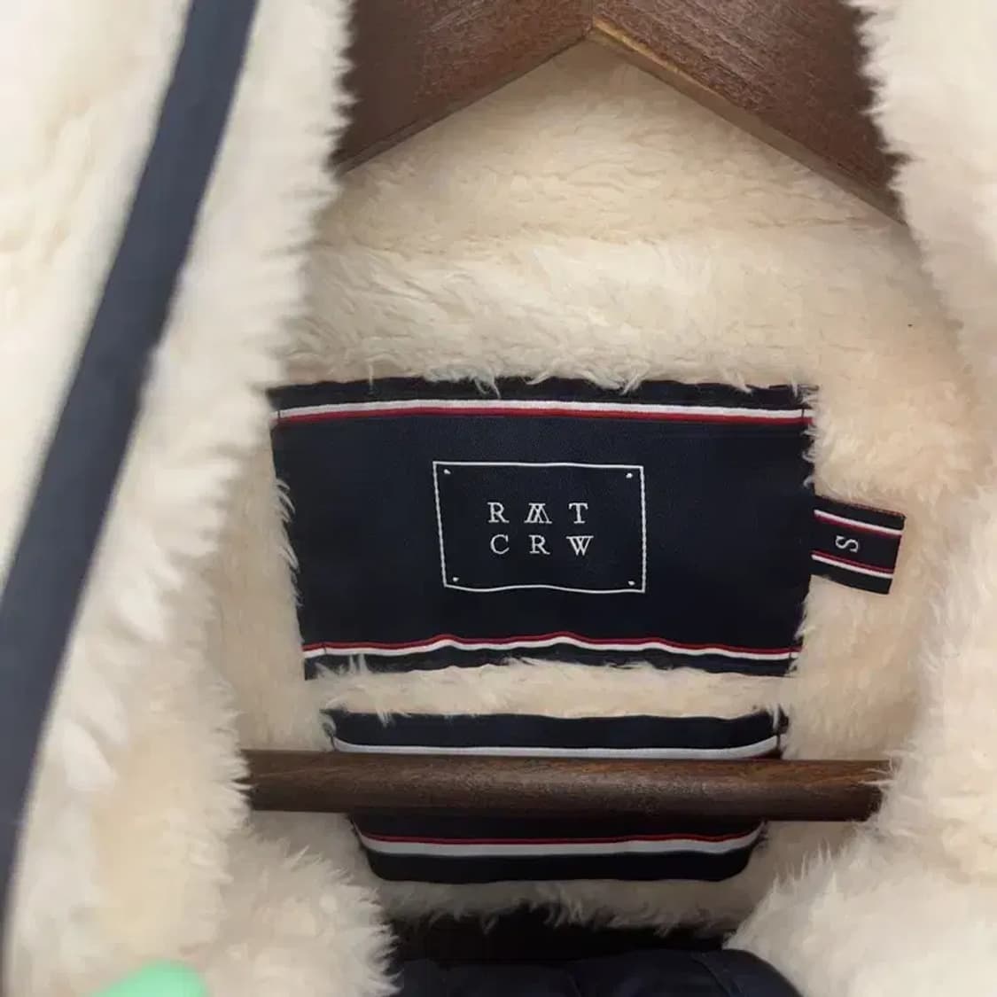 로맨틱크라운 보아털 백포켓 후리스 자켓 S C06600 상품이미지5