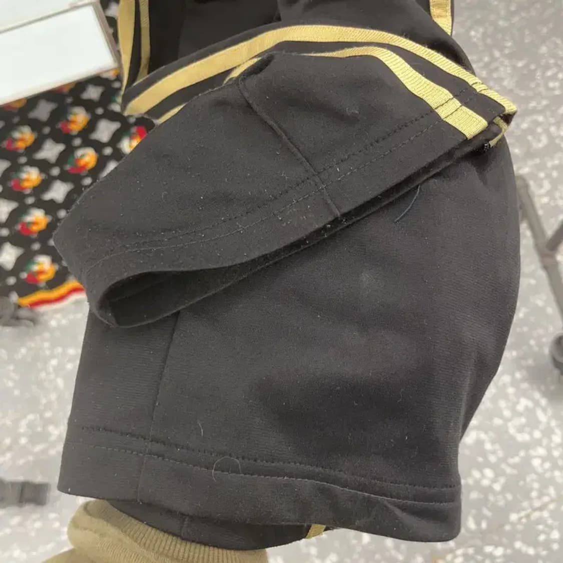 아디다스 00's 파이어버드 흑금 트랙팬츠 85 C06711 상품이미지8