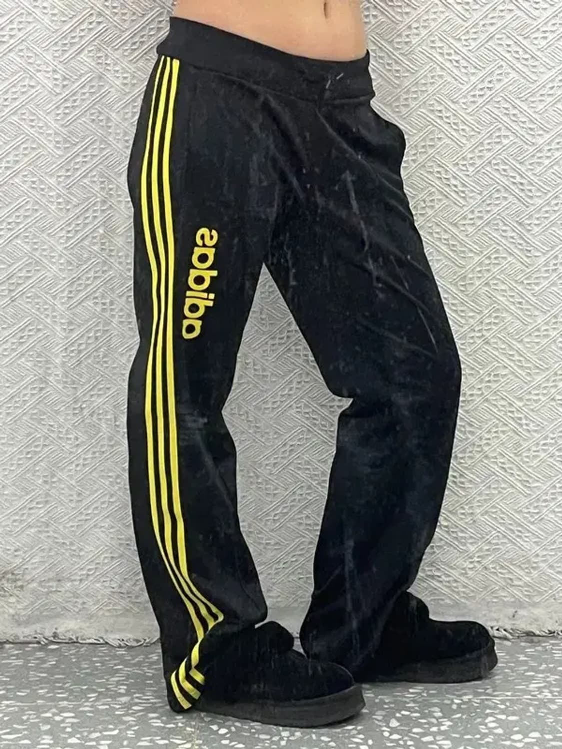 아디다스 대장급 00's 미드로고 블랙 옐로우 트랙팬츠 95 C06716 상품이미지2