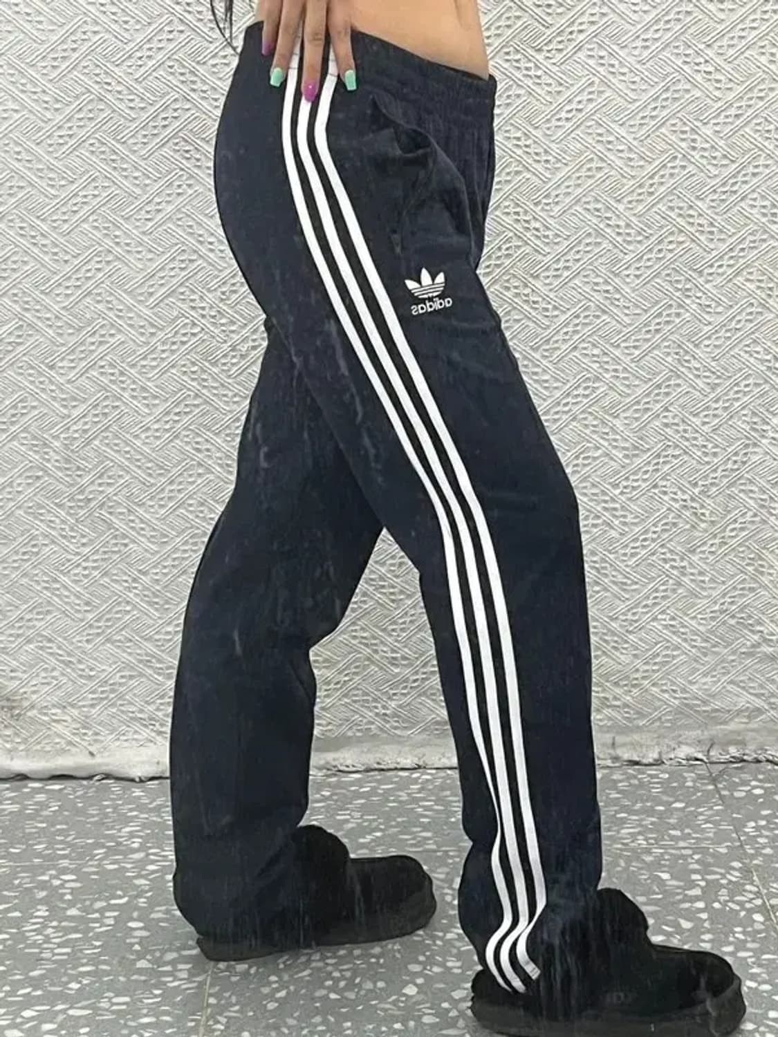 아디다스 베이직 유로파 삼선 트랙팬츠 30인치 C06832 상품이미지1